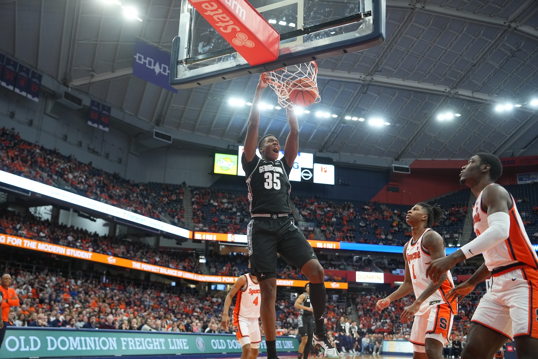 Georgetown Hoyas Forward Thomas Sorber (35) dunks the ball during the first half of the College Basketball game